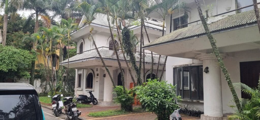 Cho Thuê biệt thự Tây Hồ để ở hoặc làm văn phòng thue-biet-thu-tay-ho